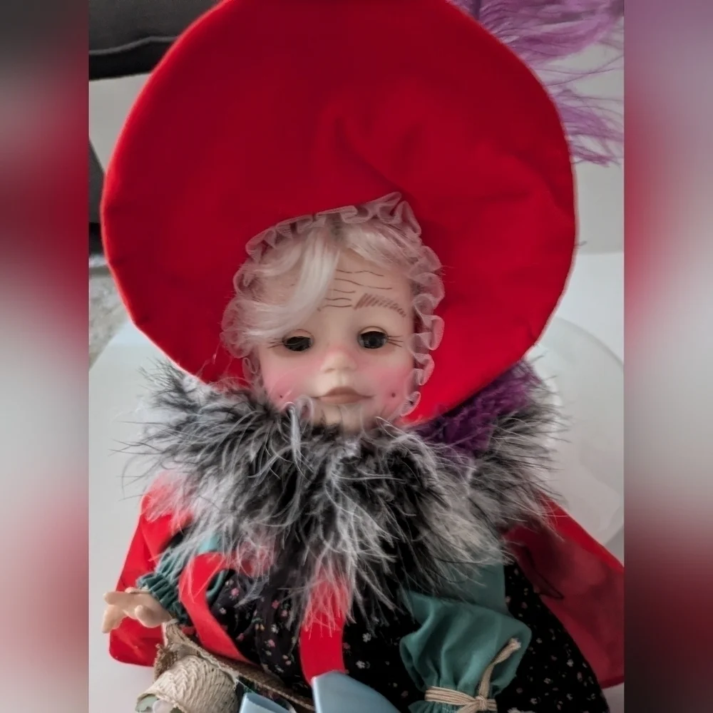 Faith Wick Effanbee The Peddler Doll. Cute Christmas decor.